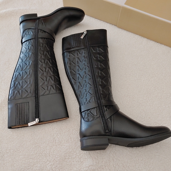 Michael Kors black kincaid embossed riding boots. Size 7.5 - Picture 5 of 12